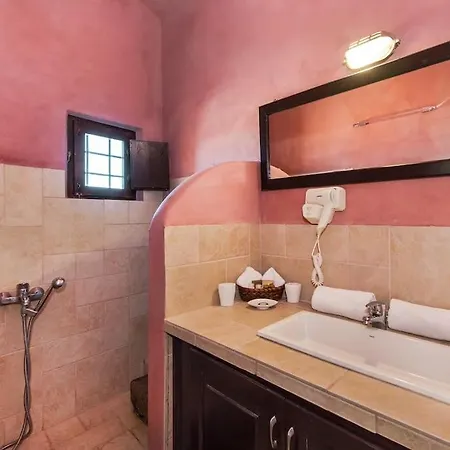 Ramni House: Private With Pool By The Sea Oia (Santorini)